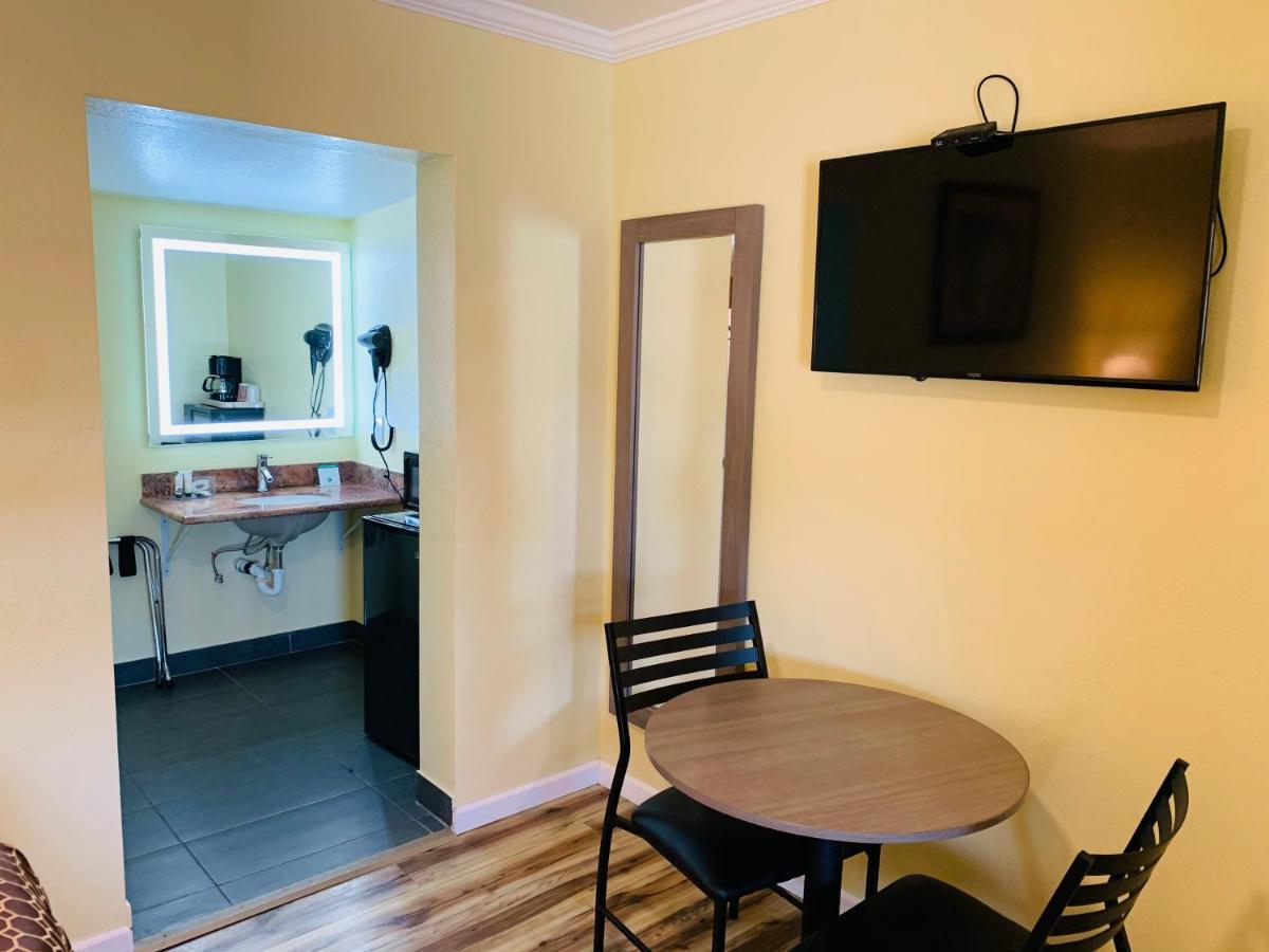 Central Coast Inn كايوكوس المظهر الخارجي الصورة